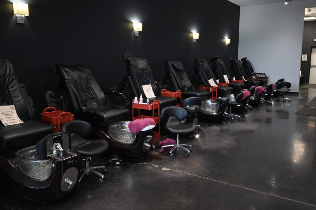 City-Pointe-Photo-Pedicure-Chairs